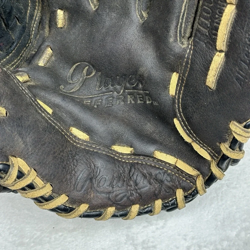 VTG Rawlings P1100B Basket Web Right Hand Thrower 11 Inch Glove Player Preferred